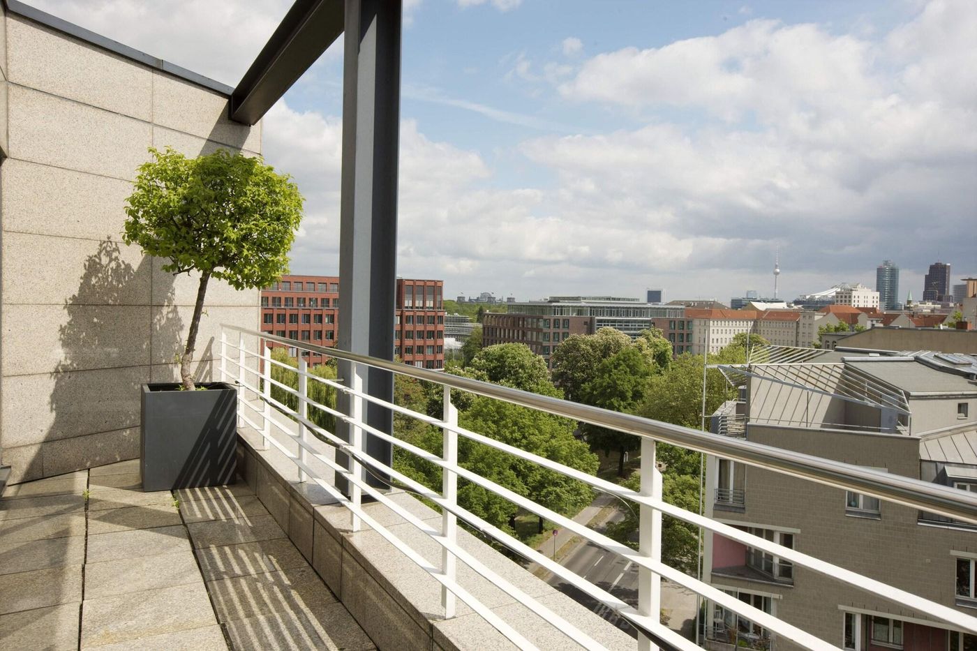 Sheraton-Berlin-Grand-Hotel-Esplanade-Room-8