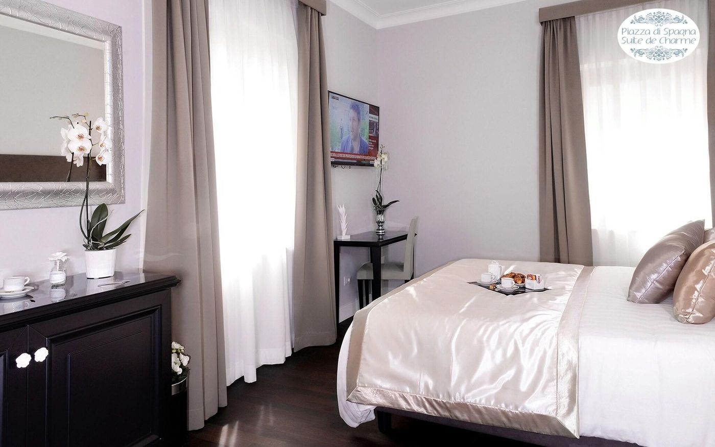 Piazza-Di-Spagna-Suite-De-Charme-Room-1