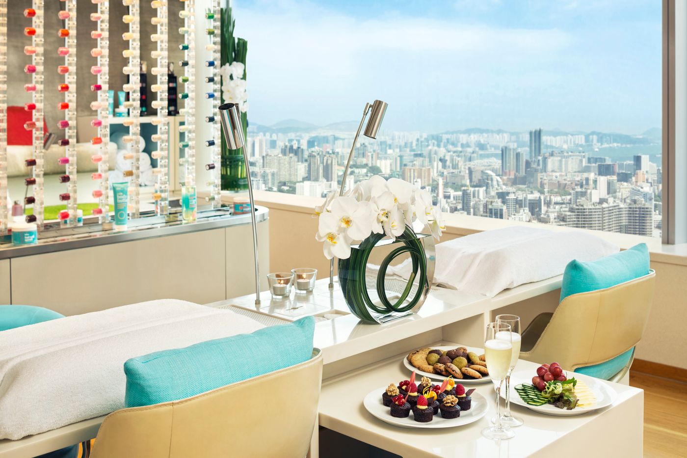 W-Hong-Kong-General-view-6