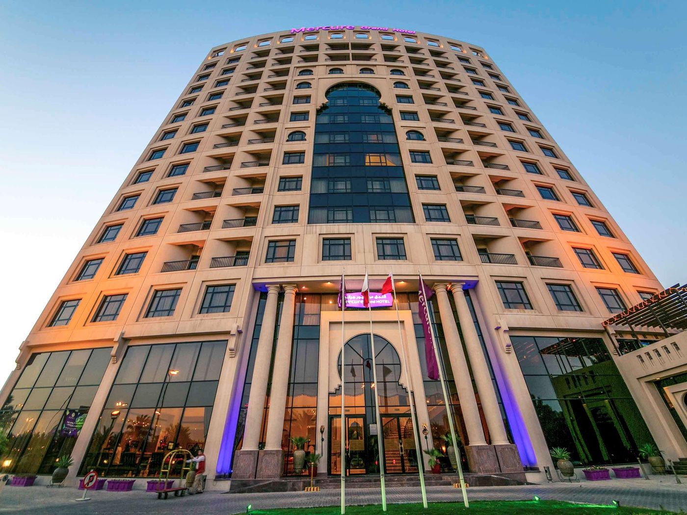 Mercure Grand Hotel Seef-Bahrain-Manama-General view-4
