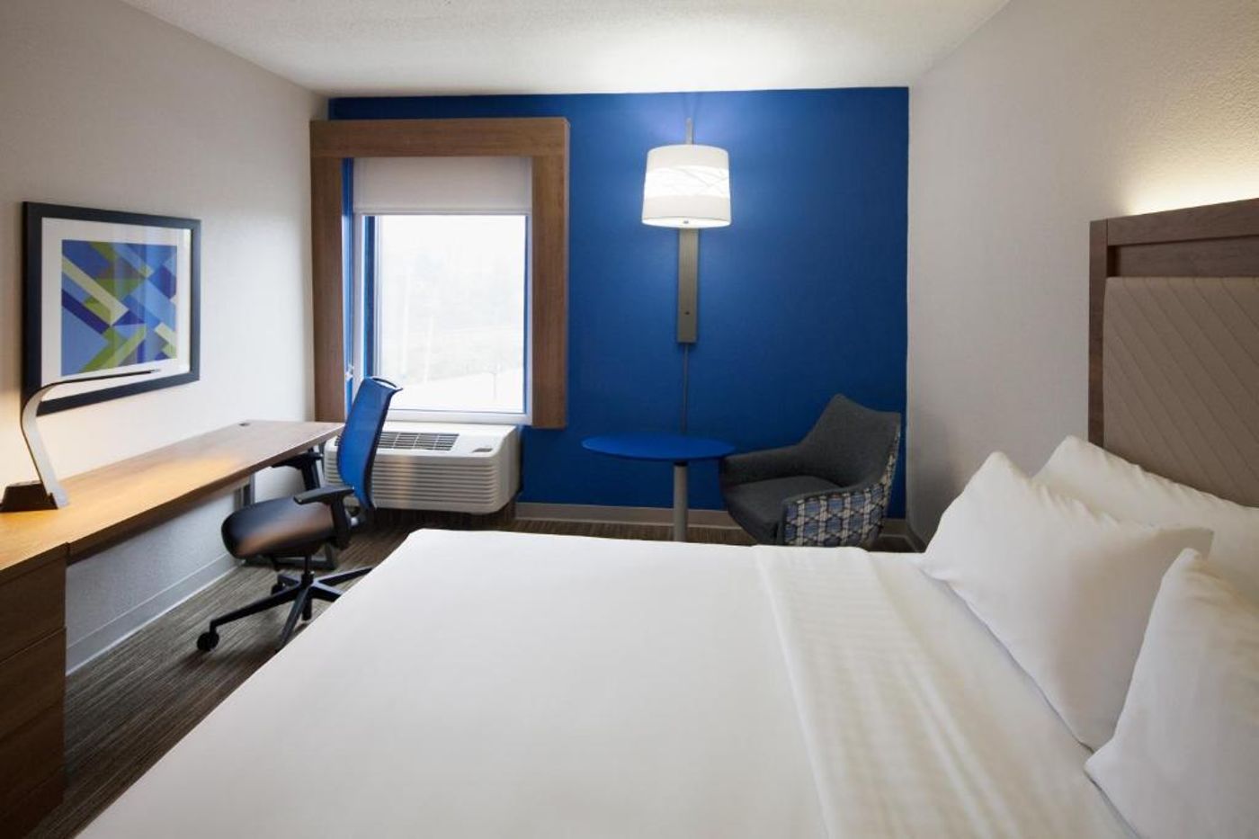 Holiday Inn Express and Suites Brentwood North Nas-United States-BRENTWOOD-Room-5