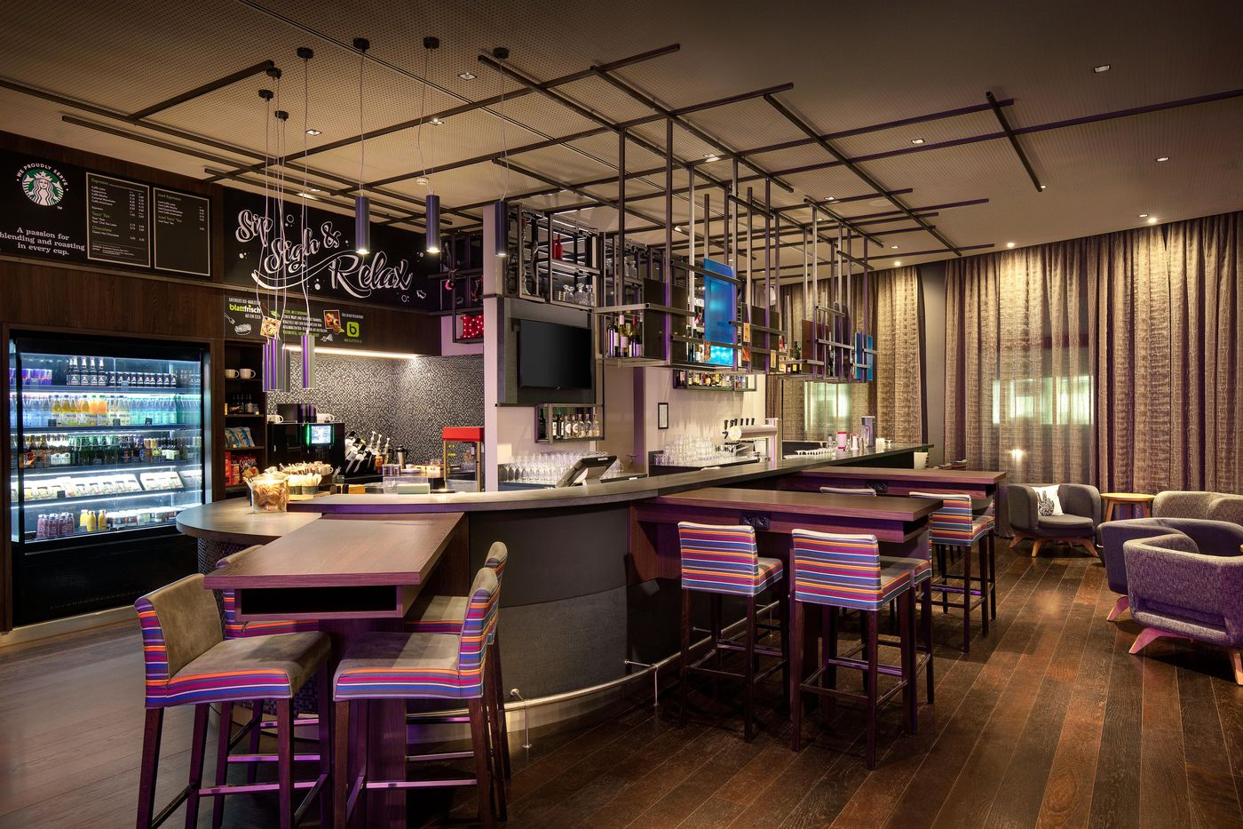 Holiday Inn Hamburg City Nord - Germany - Hamburg - Bar - 2