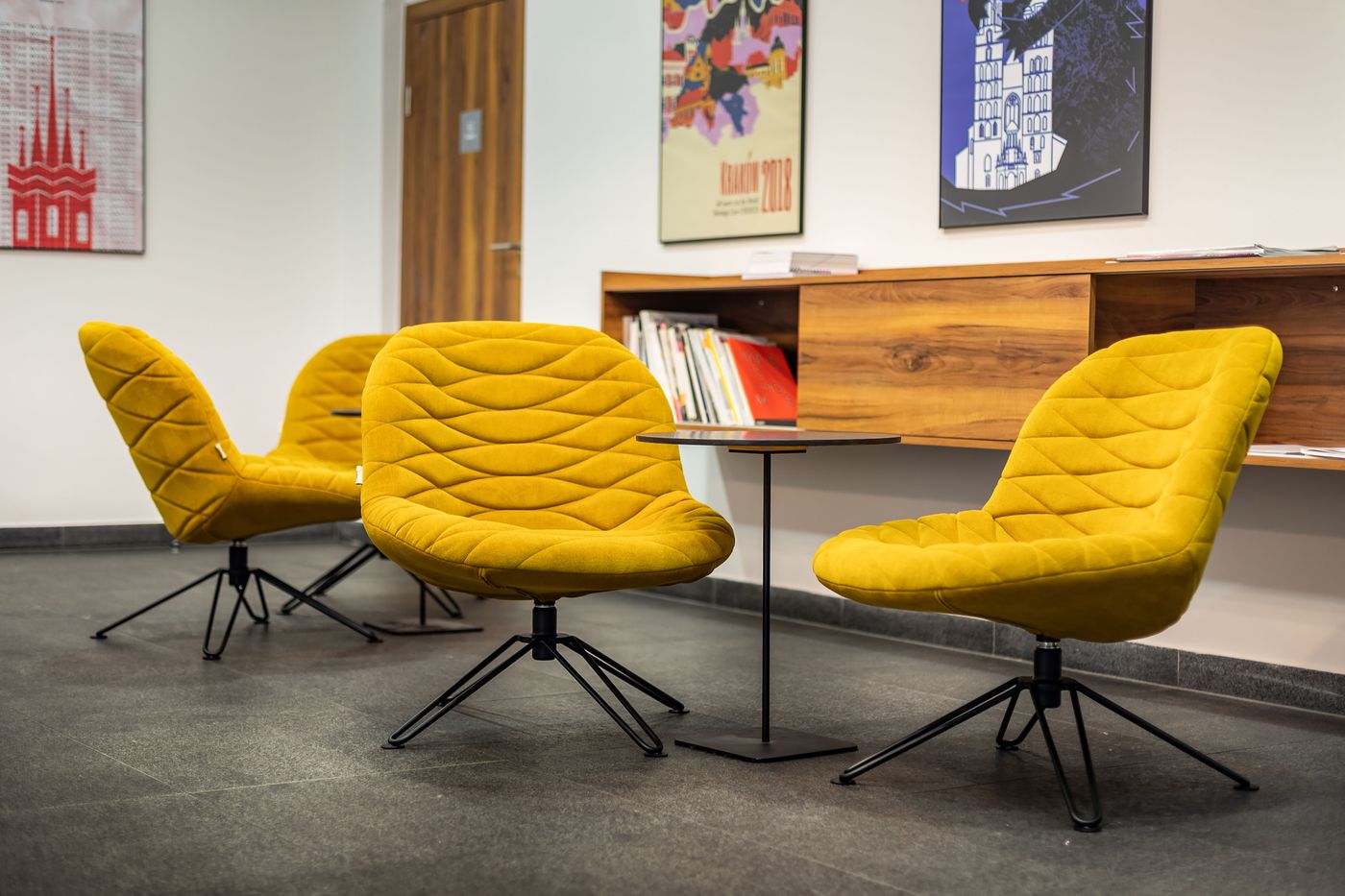 No-23-Premium-Aparthotel-Lobby-6