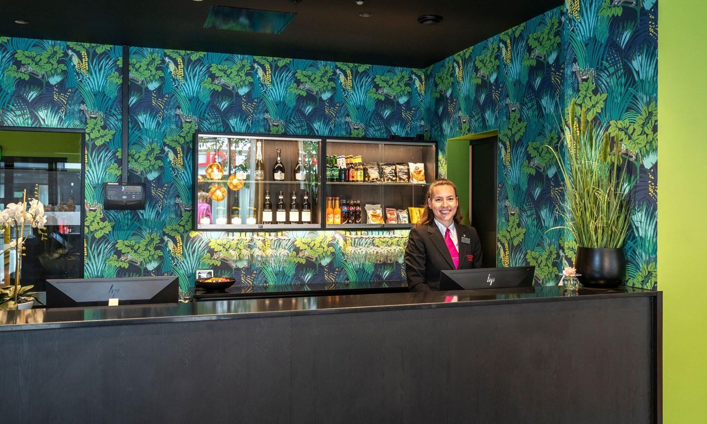 Thon Hotel Tromso-Norway-Tromso-Lobby-10