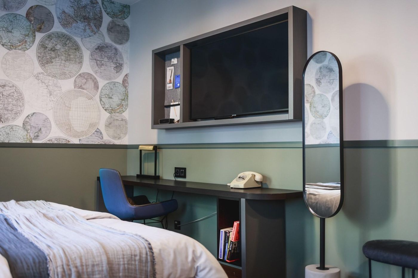 The-Circus-Hotel-Room-45