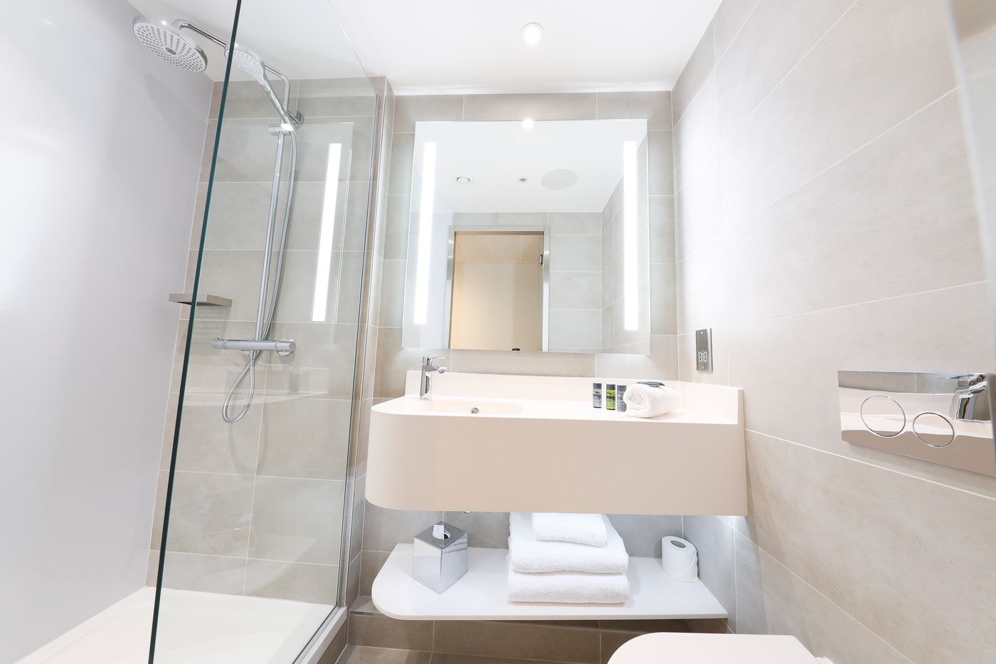 Marlin-Hotel-Stephens-Green-Room-43