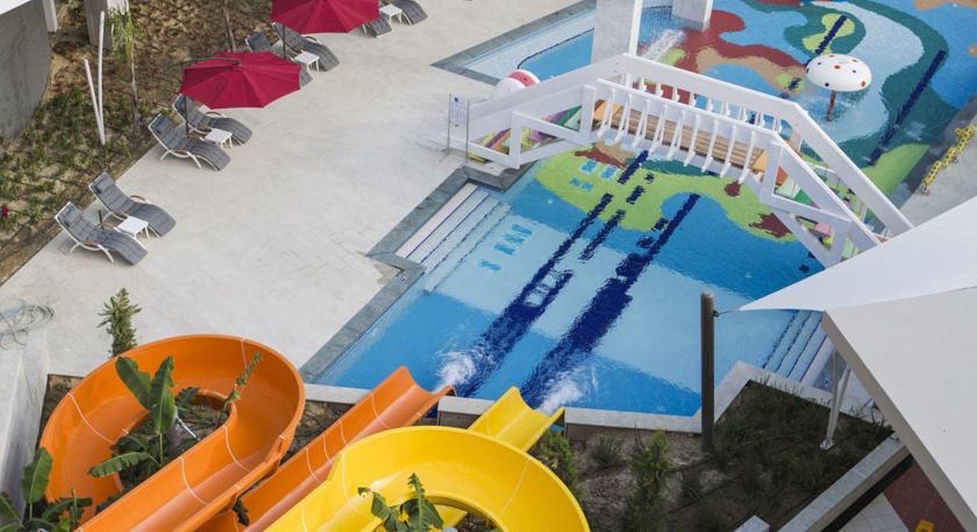 The-Sense-De-Luxe-Hotel-Pool-47