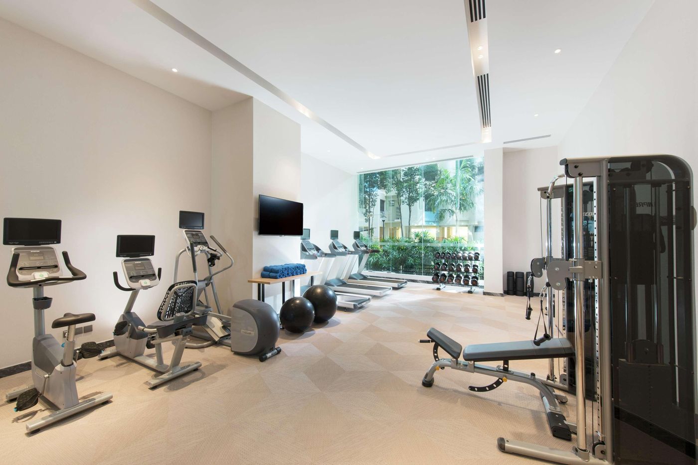 Hilton Garden Inn Singapore Serangoon - Singapore - Singapore - Sports and Entertainment - 0