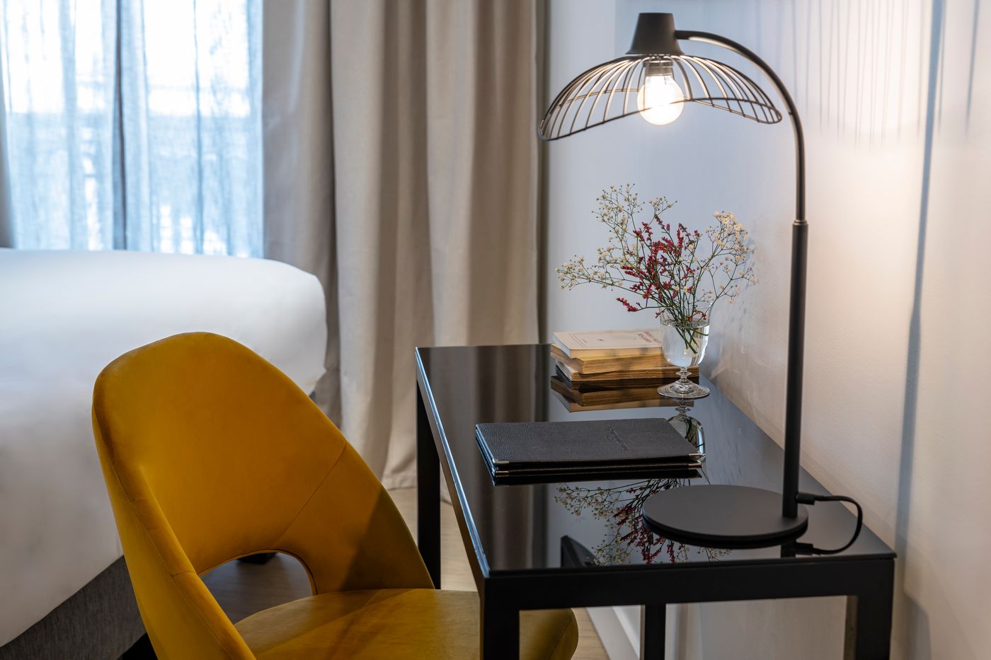 9Hotel-Opera-Room-18