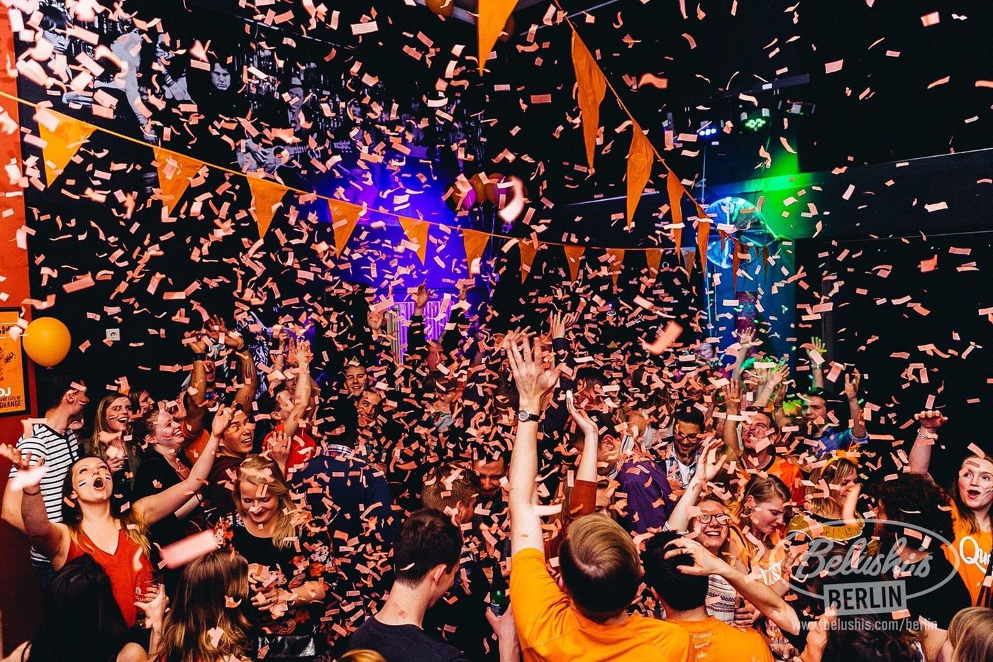 St-Christopher-S-Hostel-Berlin-Bar-11