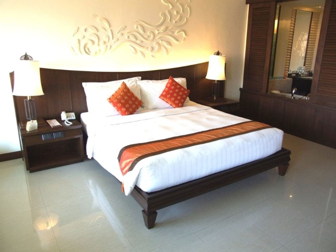 Patong-Paragon-Room-20