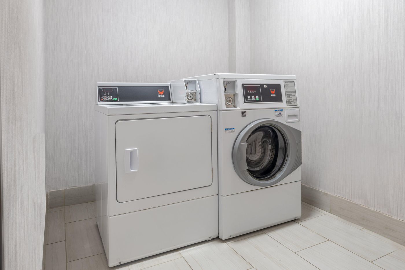 Holiday Inn Express Dallas East- Fairpark-United States-DALLAS-General view-2