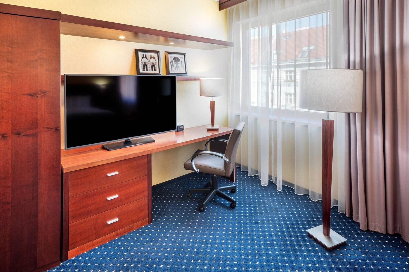 Courtyard-Prague-City-Room-10