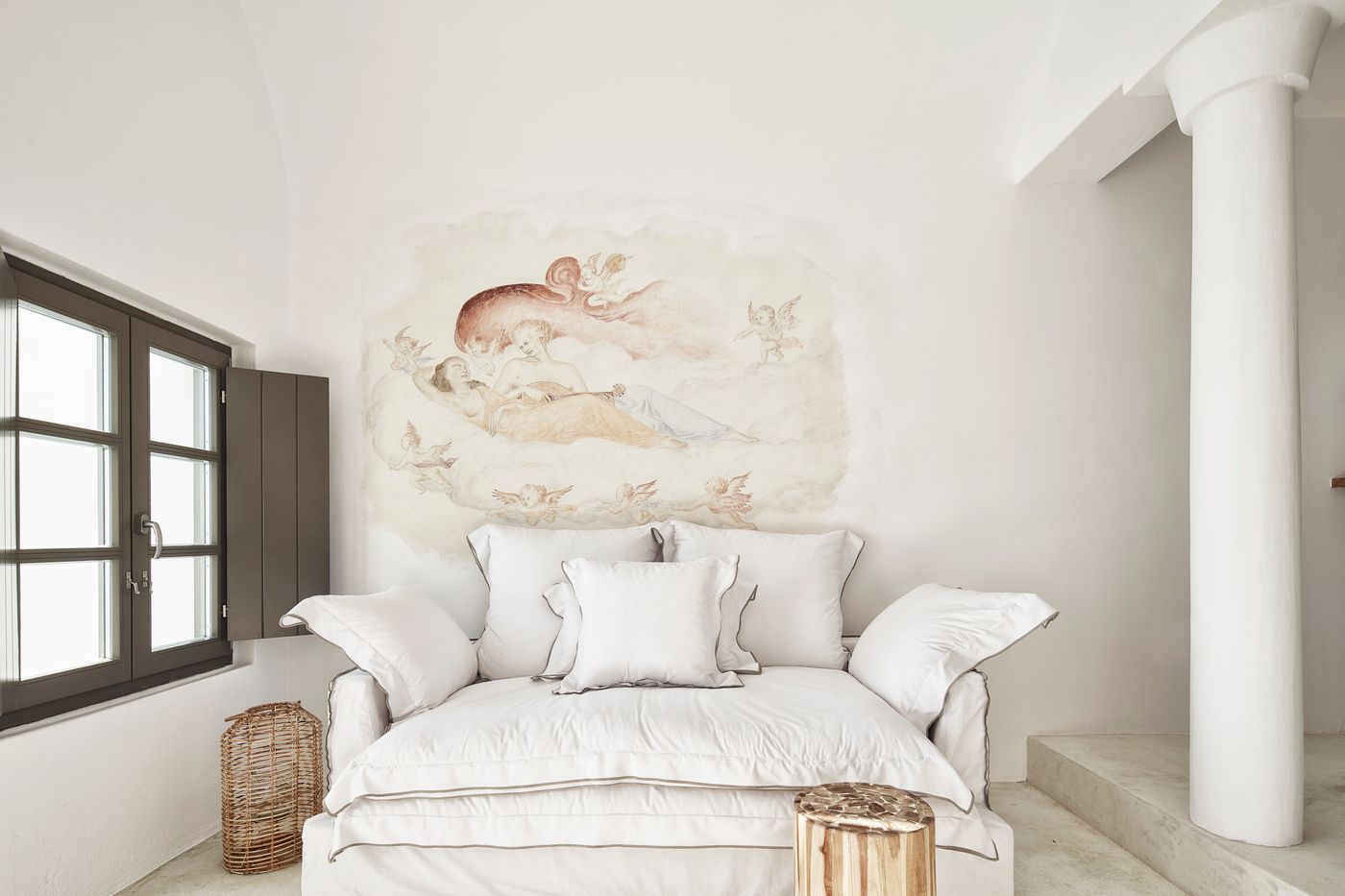 Heaven-s-Edge-Room-28