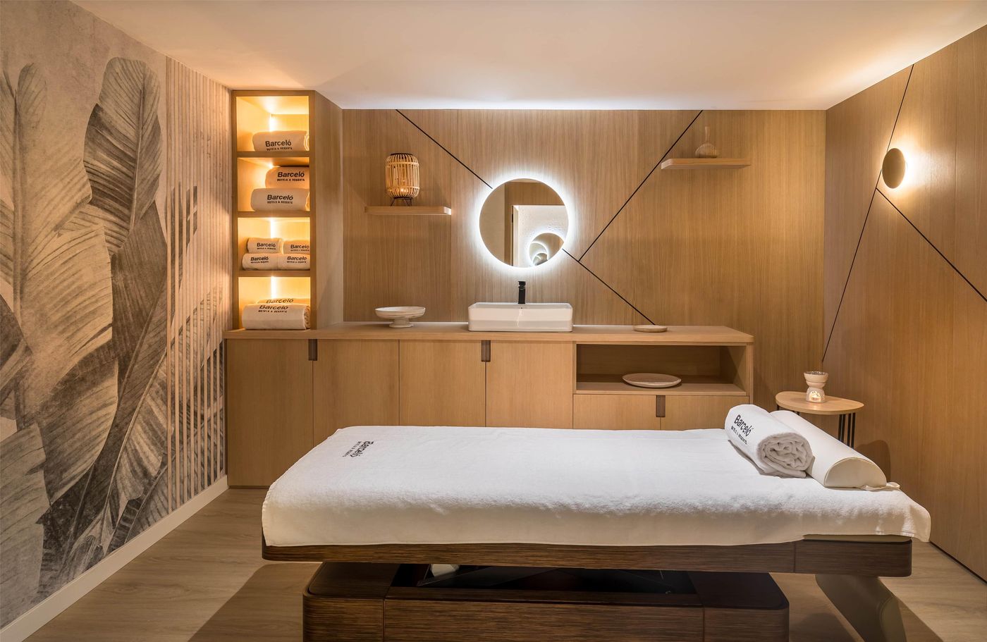 Barcelo-Isla-Canela-Sports-and-Entertainment-61