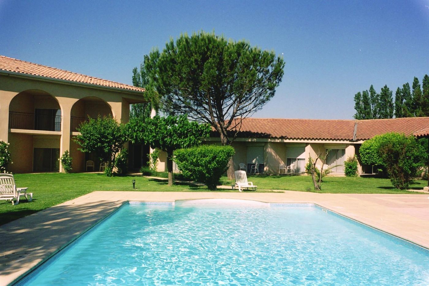 Golden Tulip Avignon Le Paradou-France-MONTFAVET-General view-2