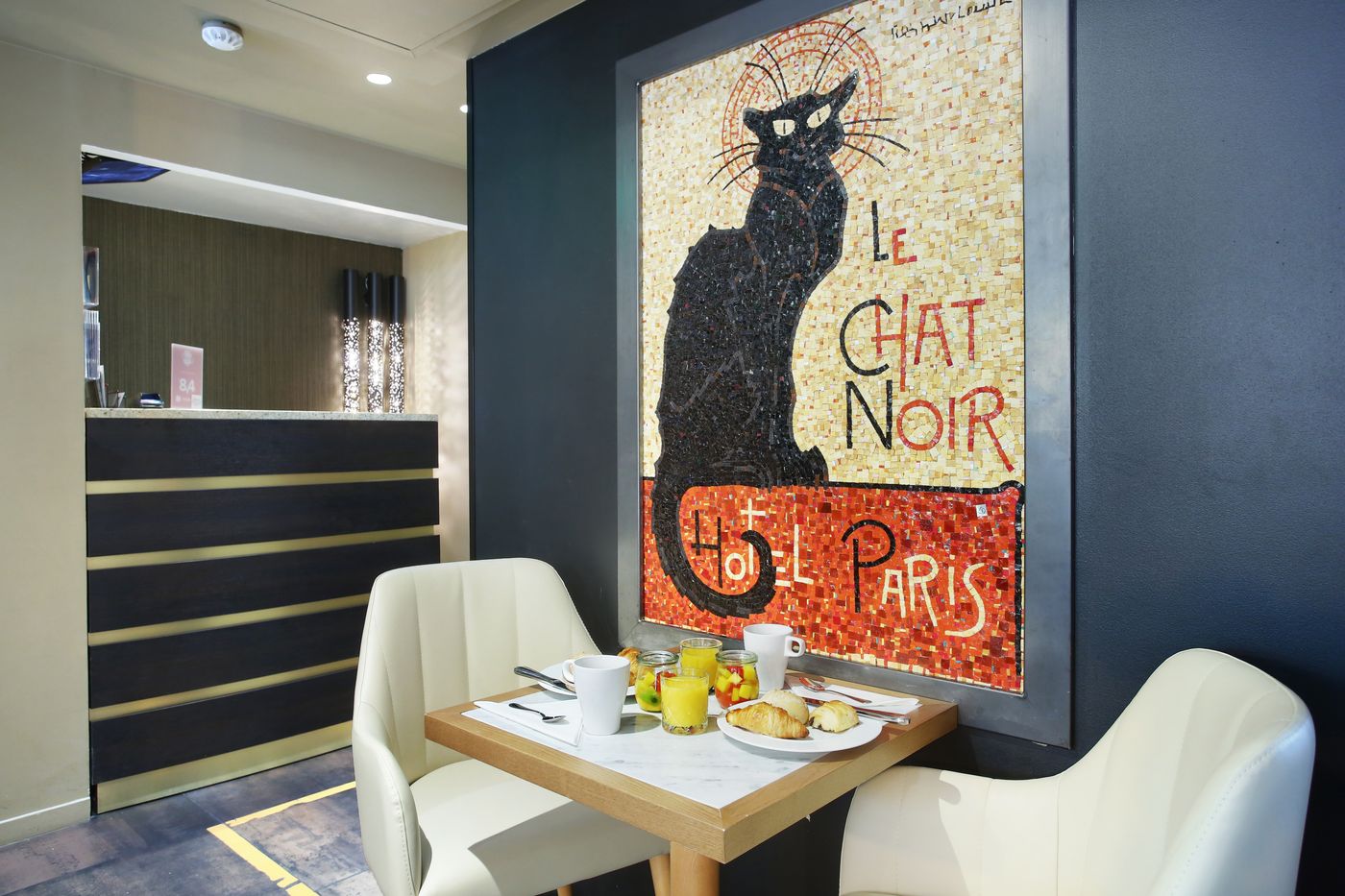 Le-Chat-Noir-Restaurant-25