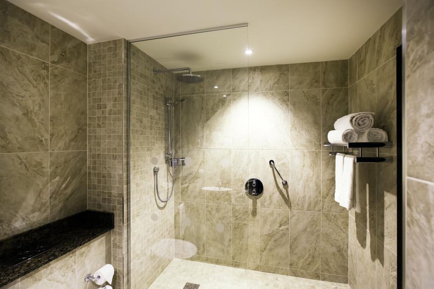 Carlton-Hotel-Dublin-Airport-General-view-38