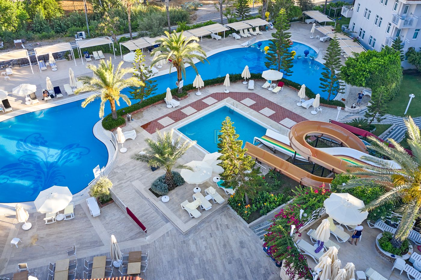 Seaden Corolla Hotel