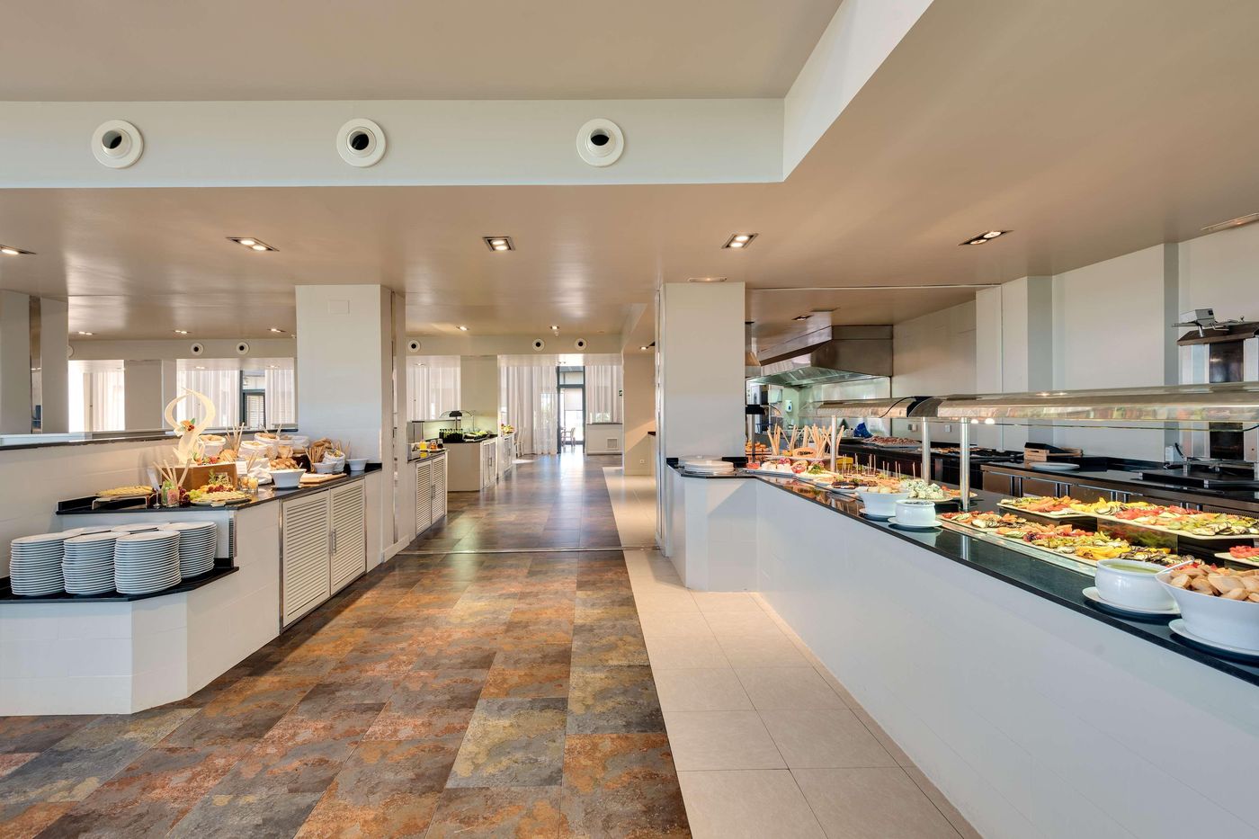 Barcelo-Costa-Ballena-Restaurant-39