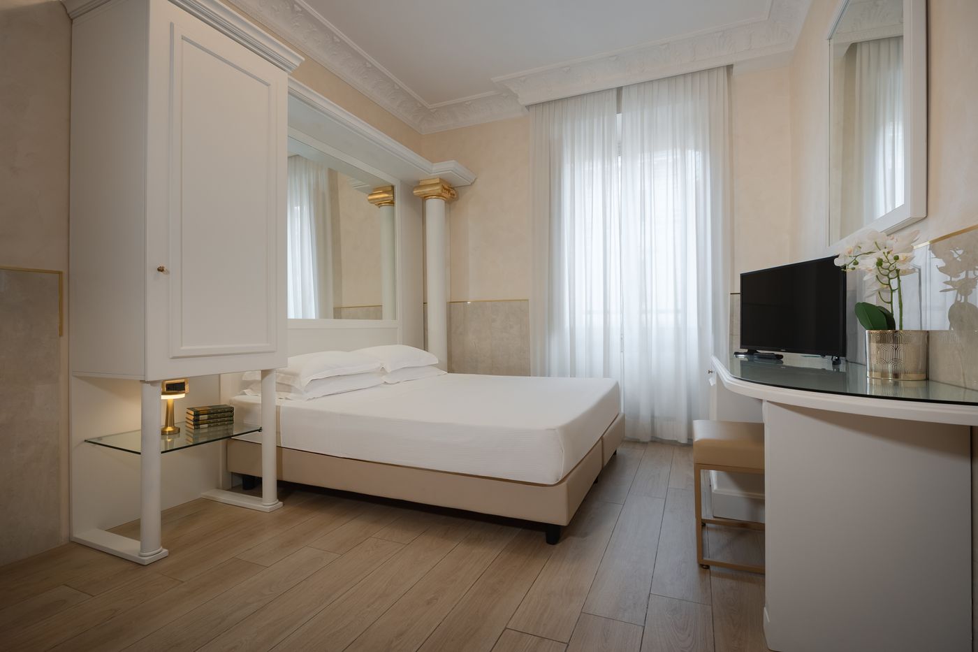 Palladium-Palace-Room-6