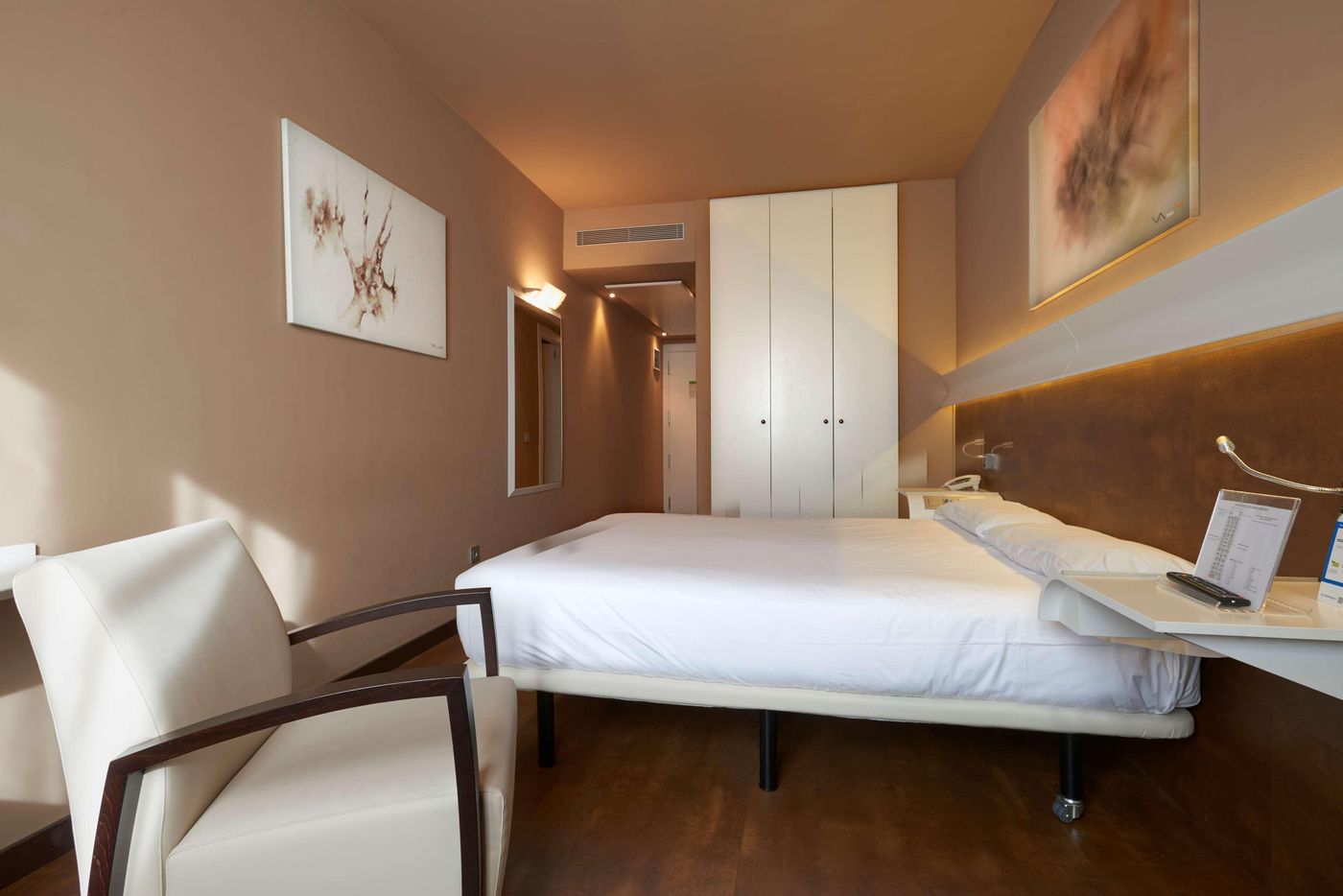 Silken Monumental Naranco-Spain-OVIEDO-Room-10