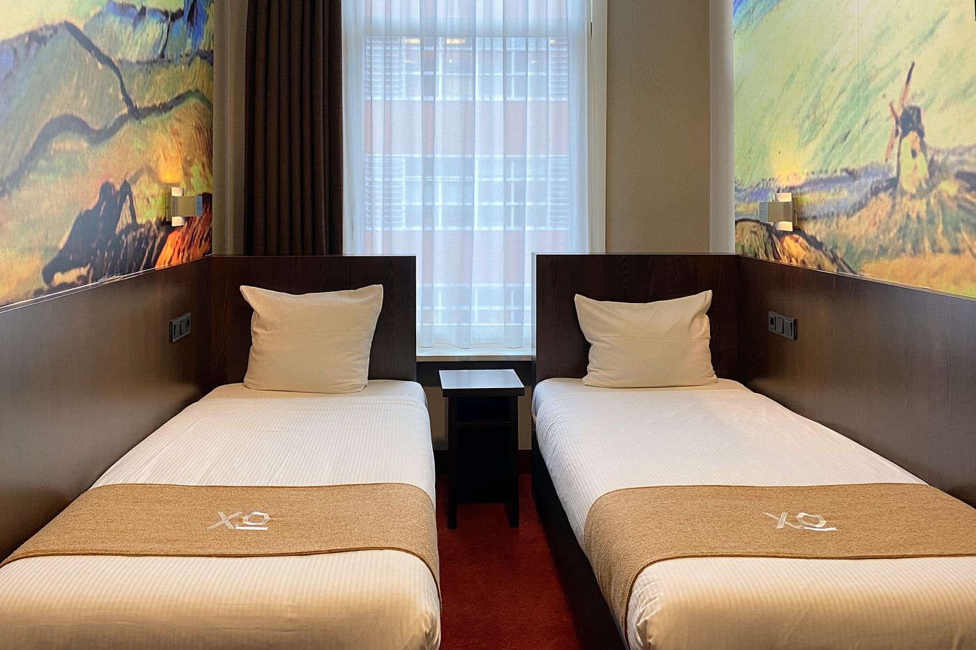 Hotel-Van-Gogh-Room-8