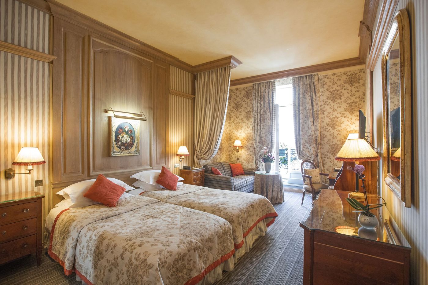 Chambiges-Elysees-Room-10