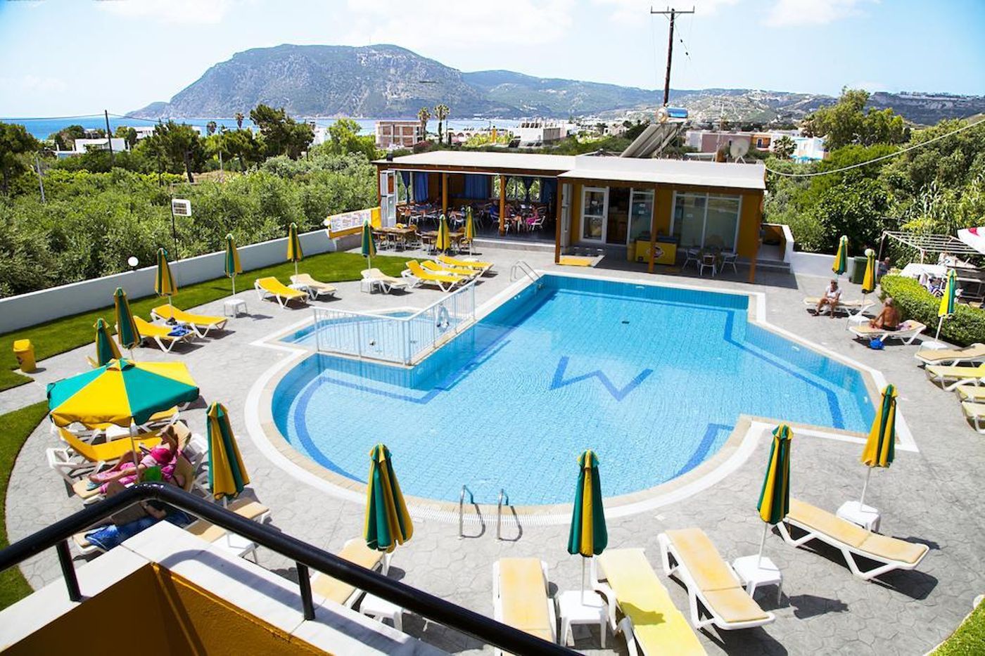 Manolis-Studios-General-view-6