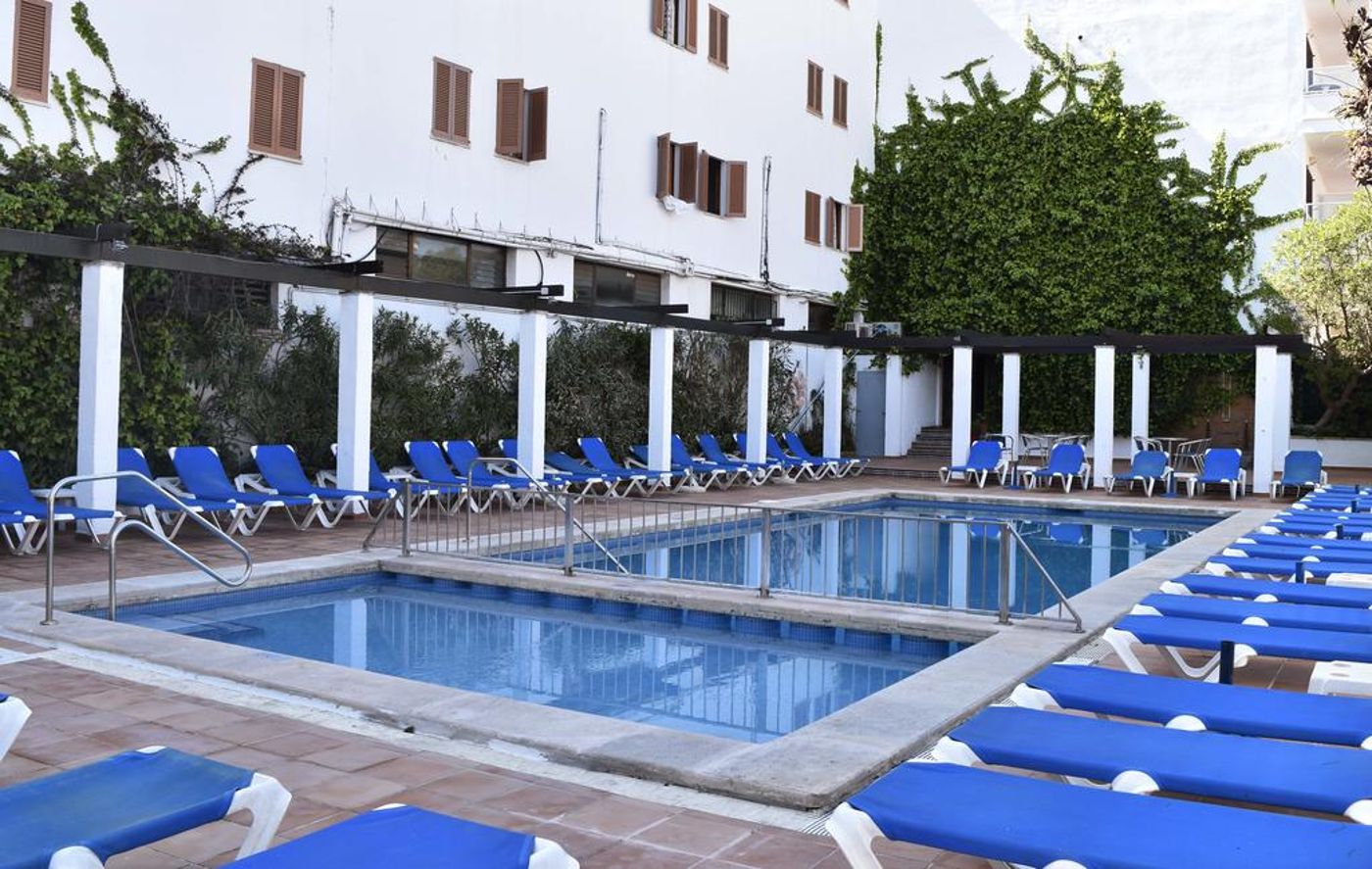 Arcos Playa Apartments