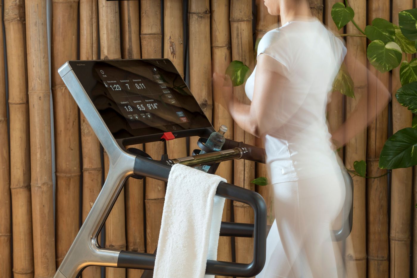 Kirini-Suites---Spa---Adults-Only-Sports-and-Entertainment-34