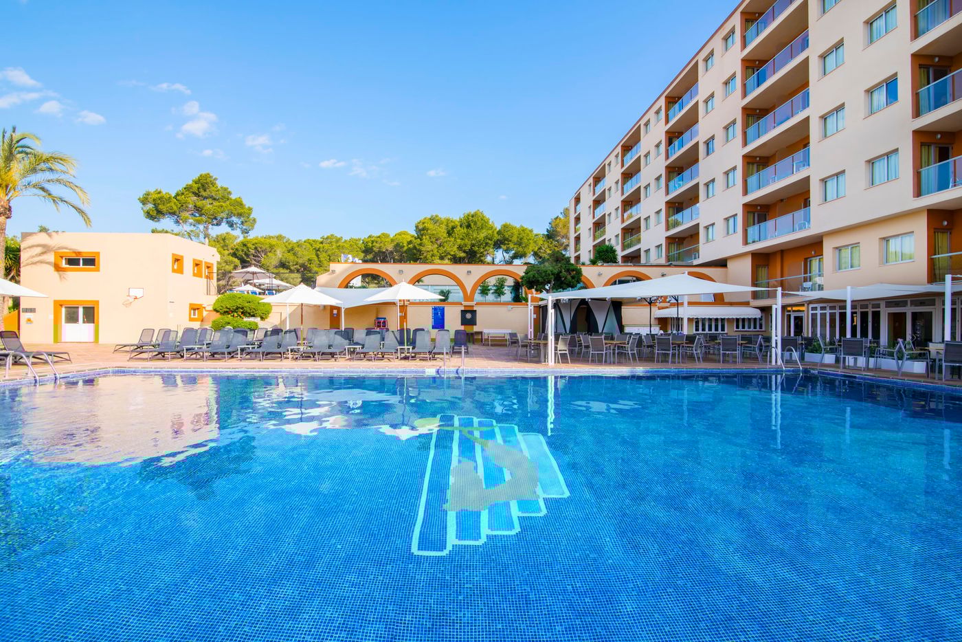 Hotel-Atlantic-by-LLUM-General-view-2