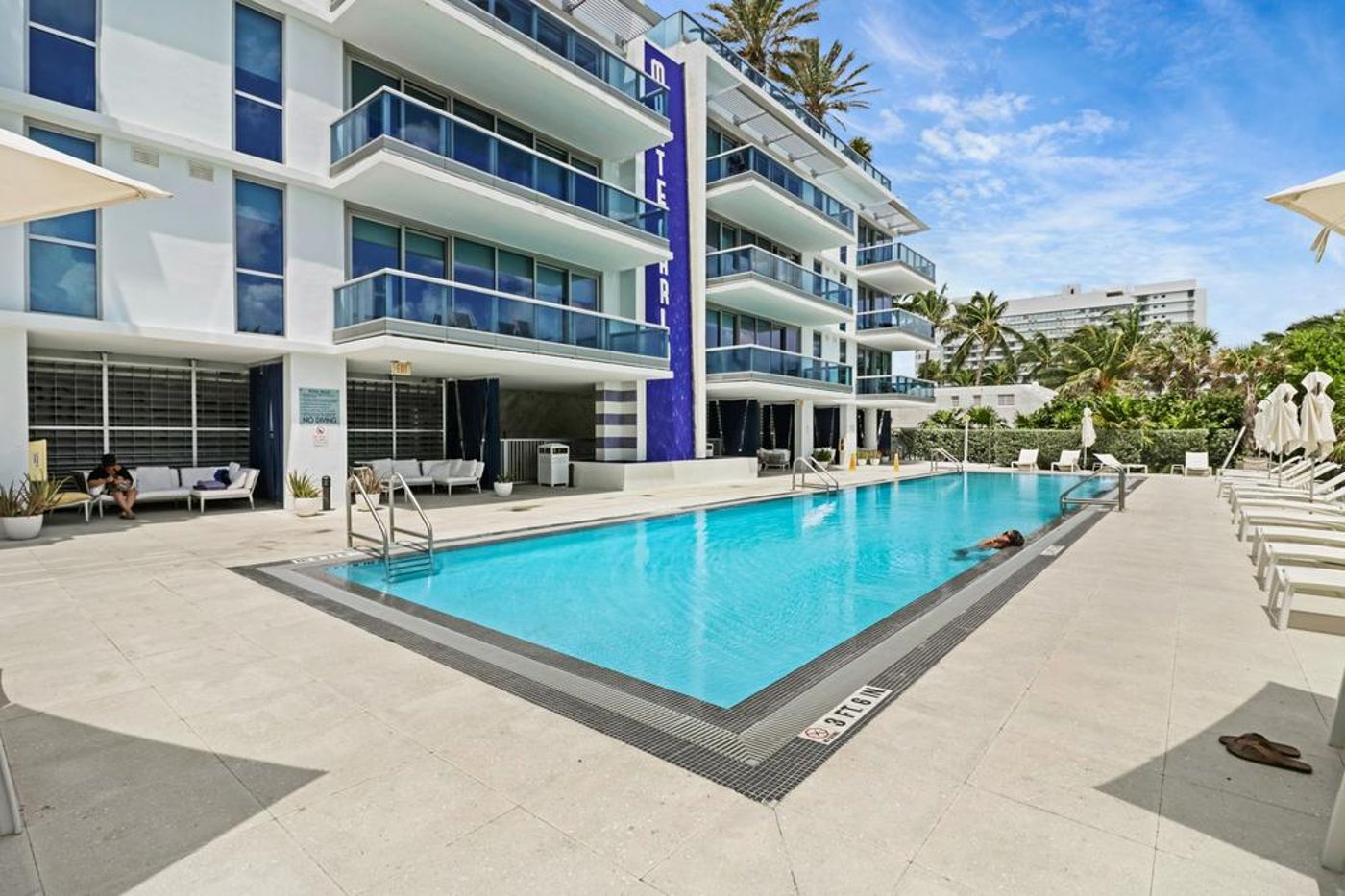 Global Luxury Suites at Monte Carlo - United States - MIAMI BEACH - Pool - 7