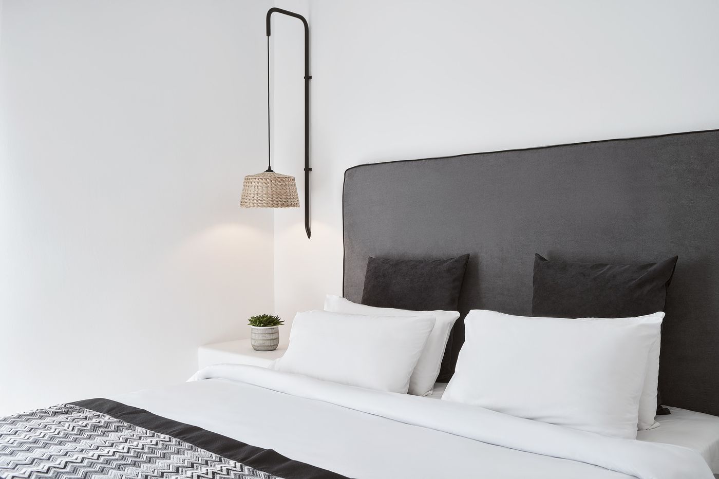 Mr---Mrs-White-Mykonos-Room-43