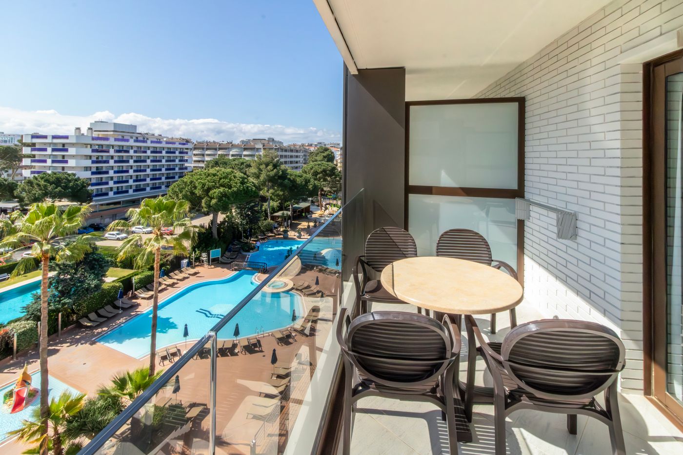 12.06.25 Golden Avenida Family Suites