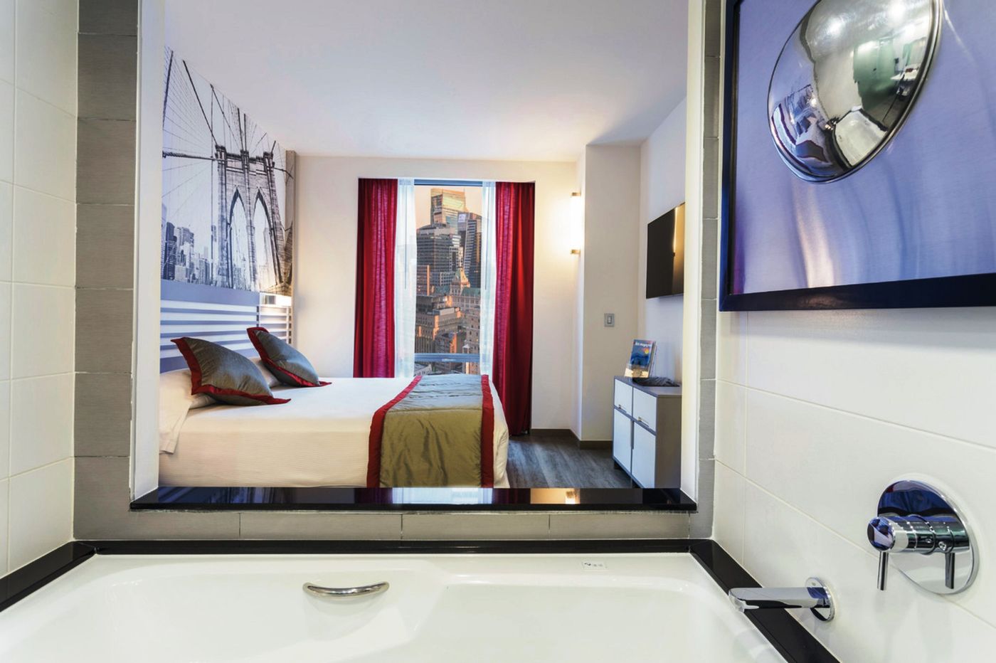 Riu-Plaza-New-York-Times-Square-Room-37