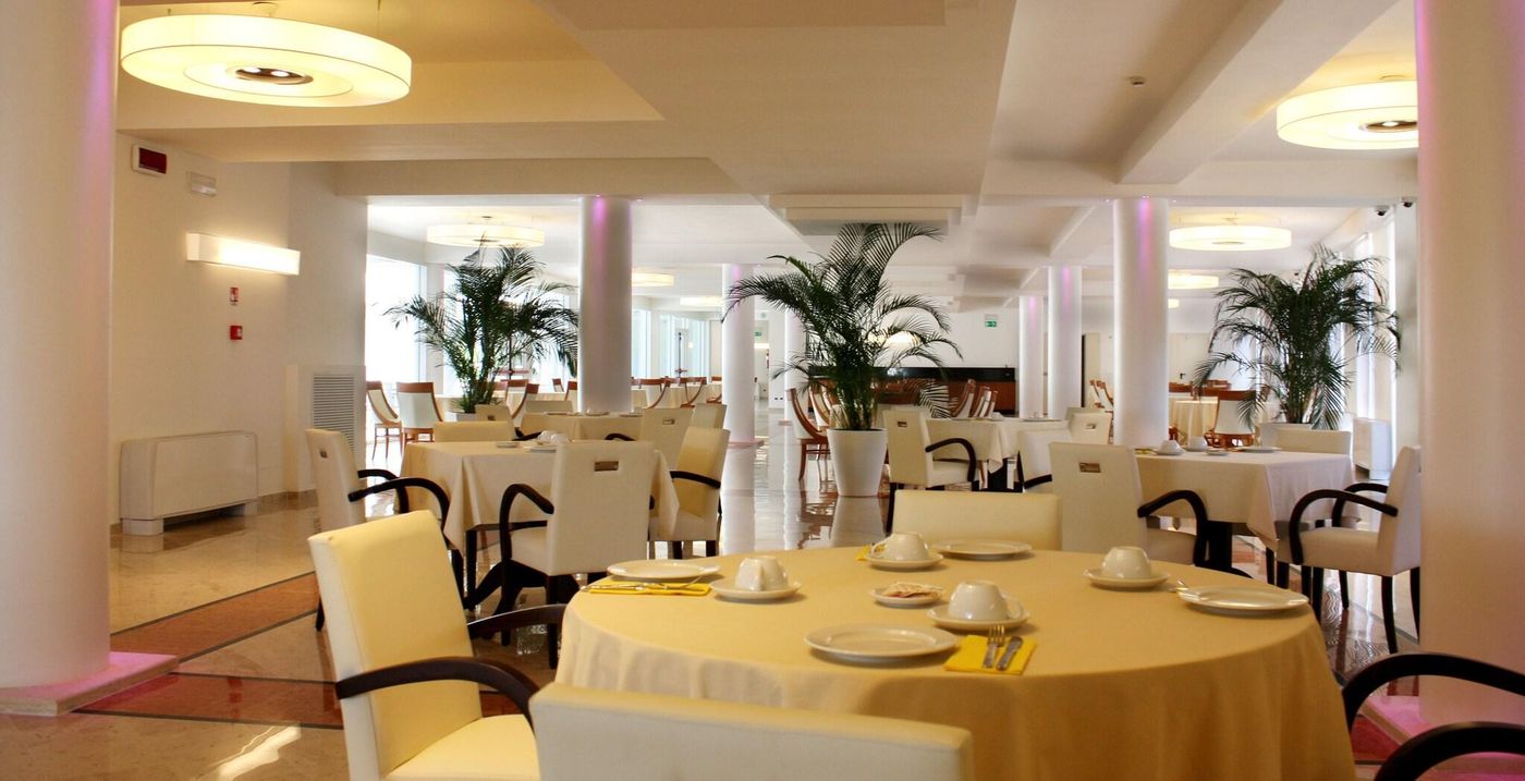 Terme-Marine-Leopoldo-II-Restaurant-30