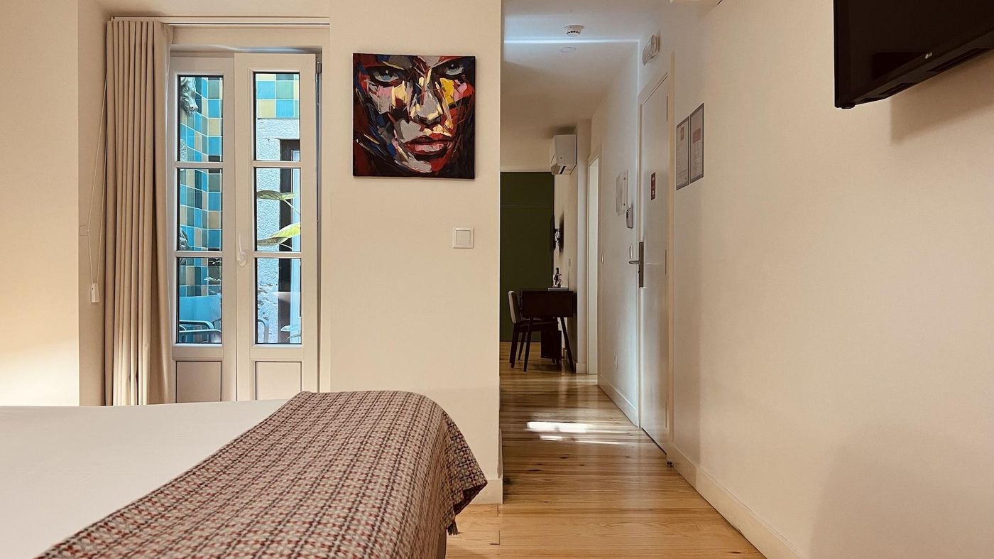 Monte-Belvedere-Hotel-By-Shiadu-Room-7