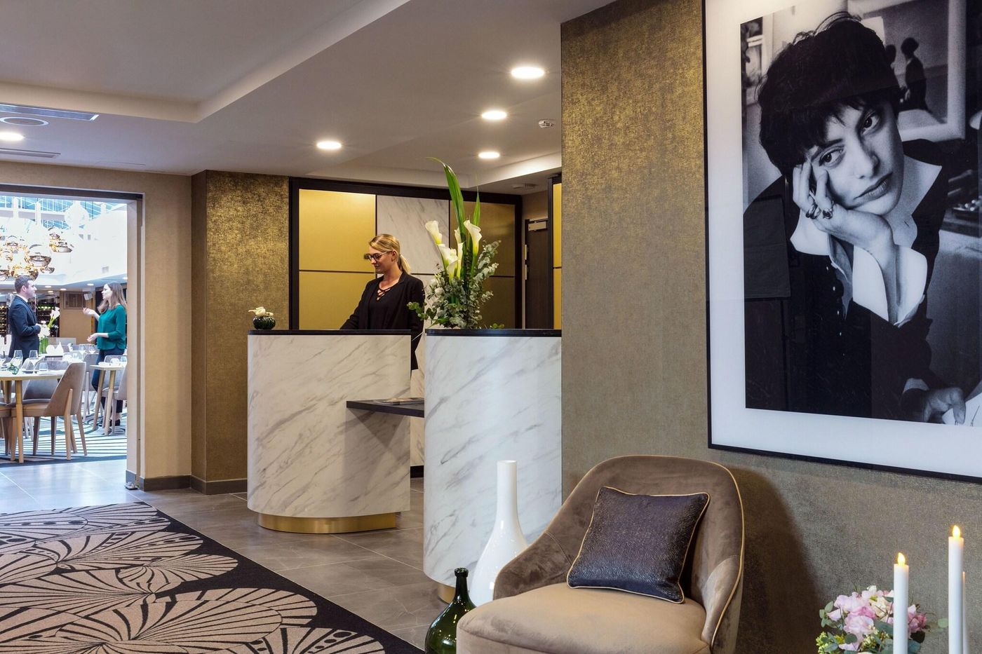 Niepce-Paris-Hotel--Curio-Collection-by-Hilton-General-view-9