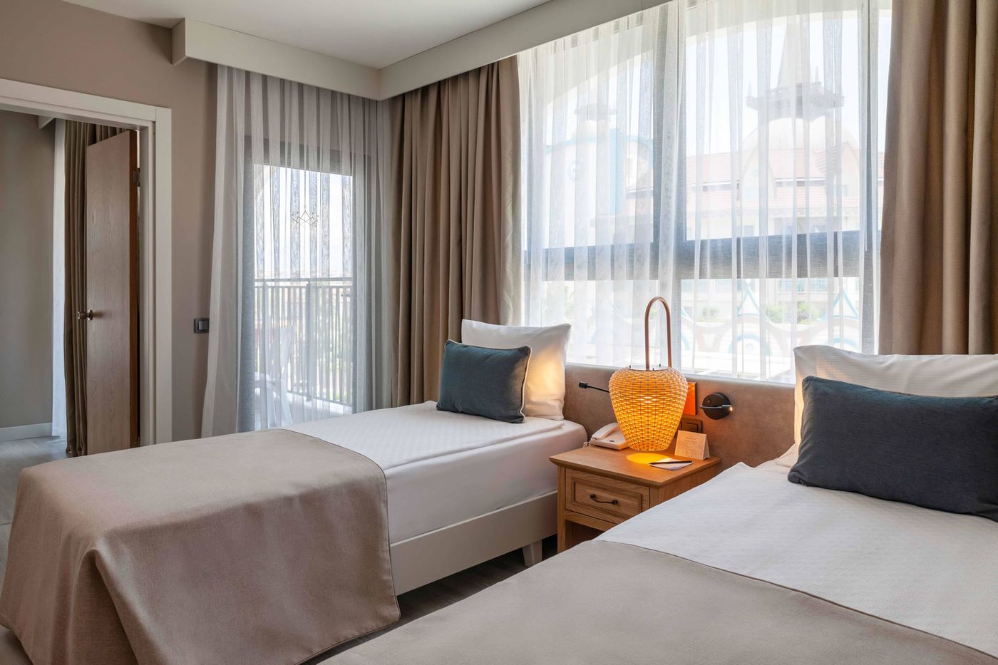 Side Royal Style Hotel