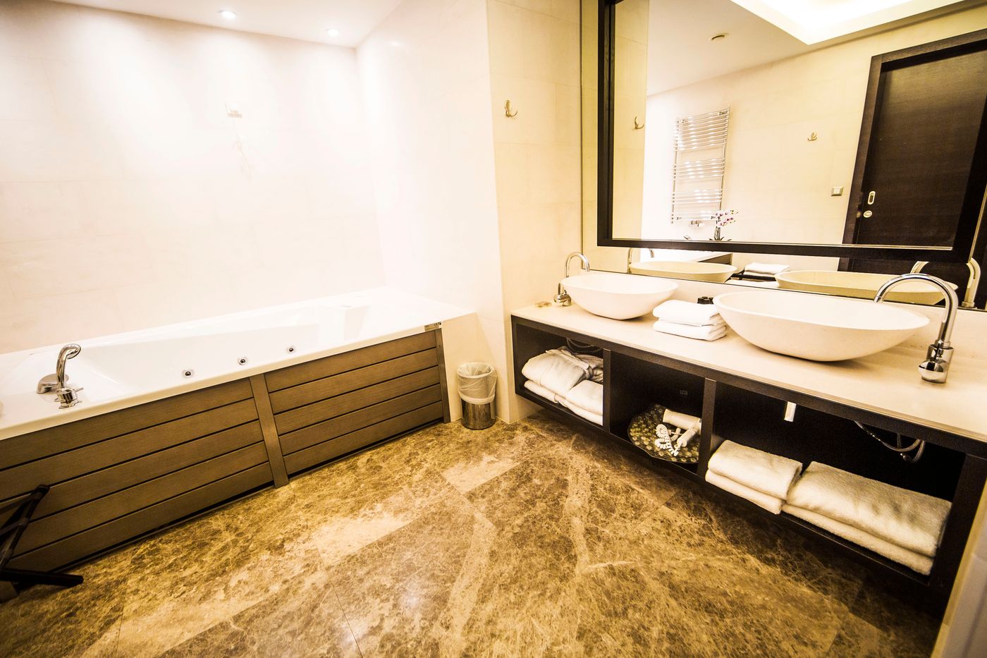 Residence-Croatia-ZAGREB-Room-9