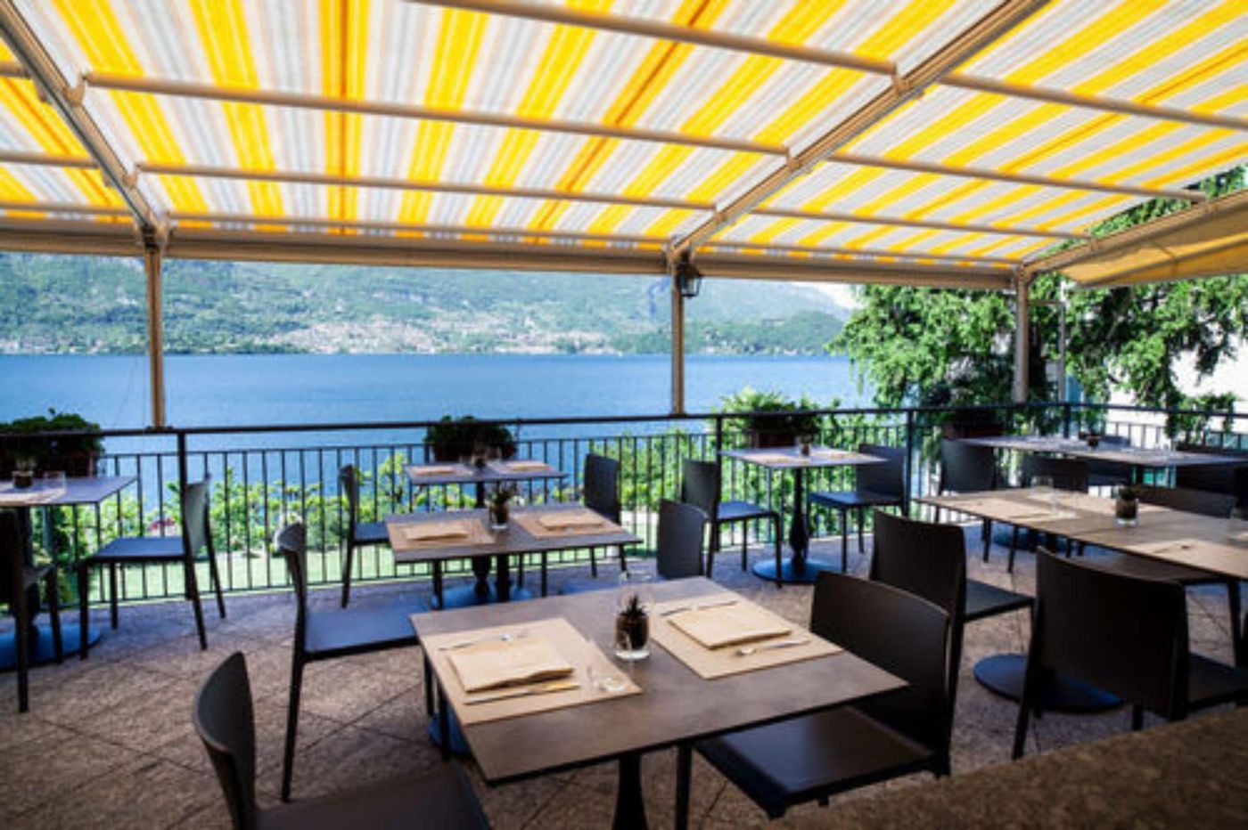 Hotel Helvetia-Italy-LEZZENO-General view-1