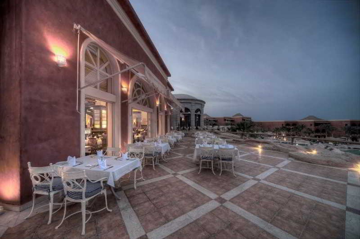 Laguna-Vista-Beach-Resort-Restaurant-15