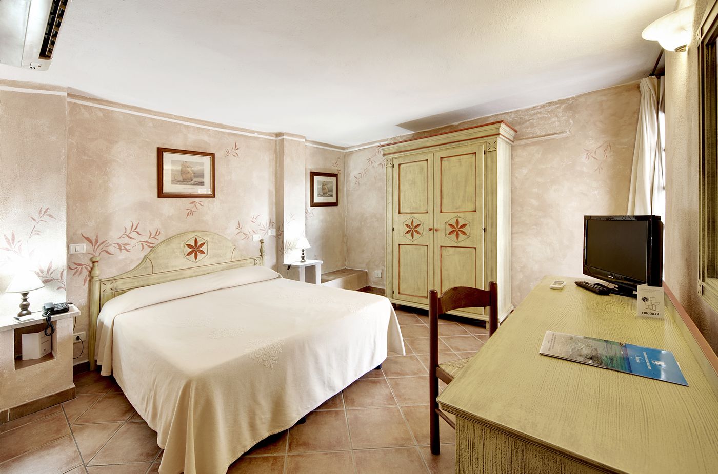 Colonna-Beach-Hotel---Residence-Room-23