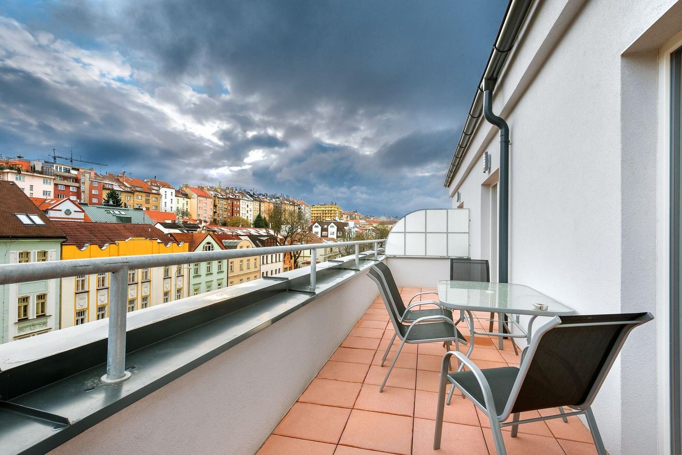 Downtown-Suites-Belohorska-Room-41