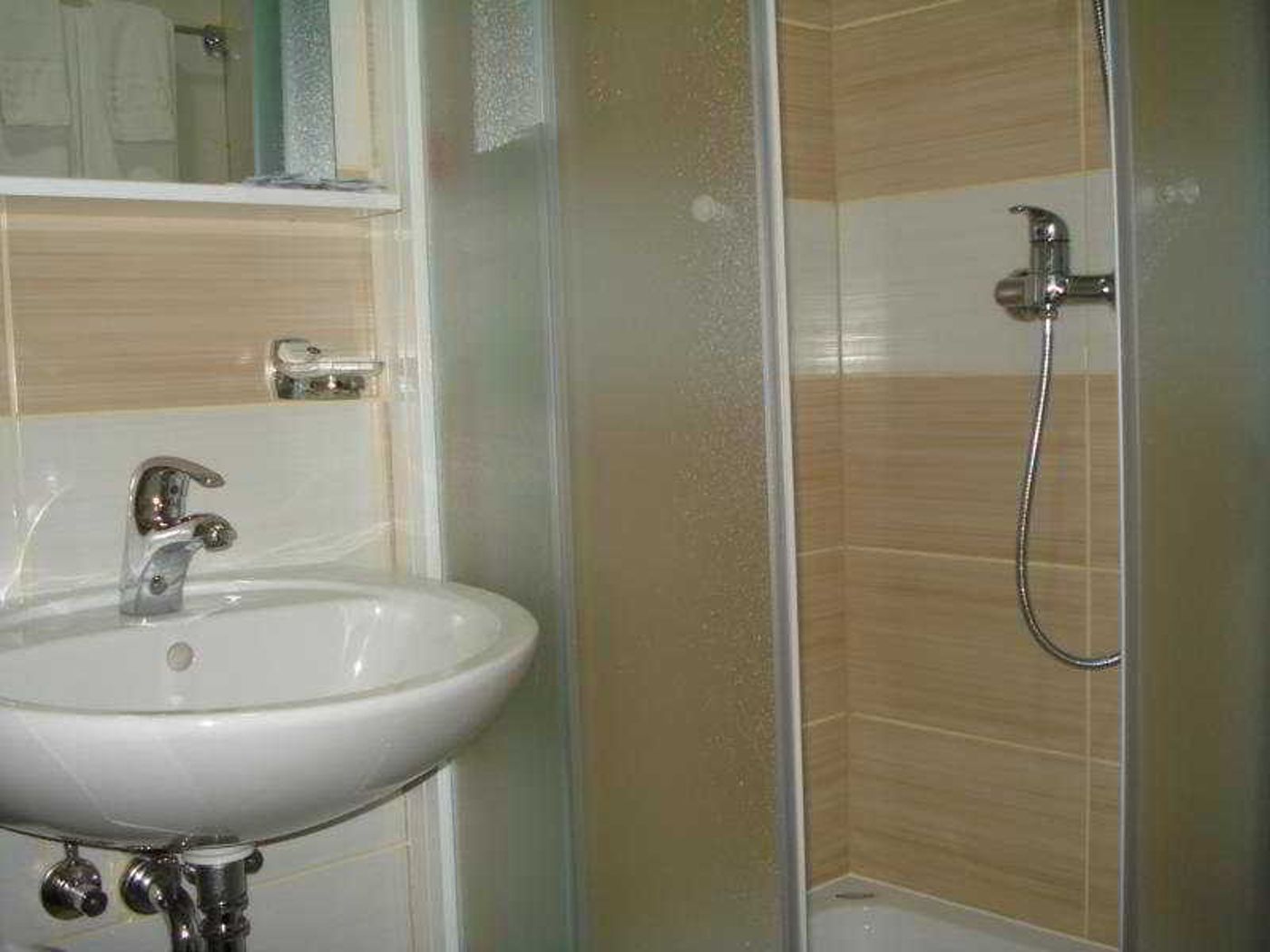 Grand Sarajevo-Bosnia & Herzegovina-SARAJEVO-Room-5