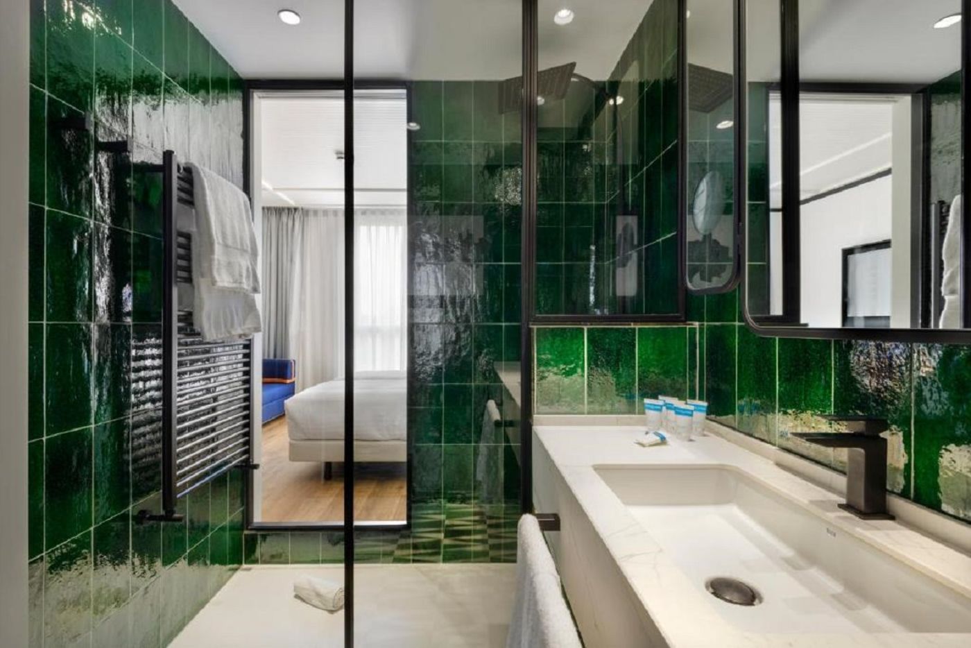 Tres Reyes San Sebastián-Spain-San Sebastián-Room-9