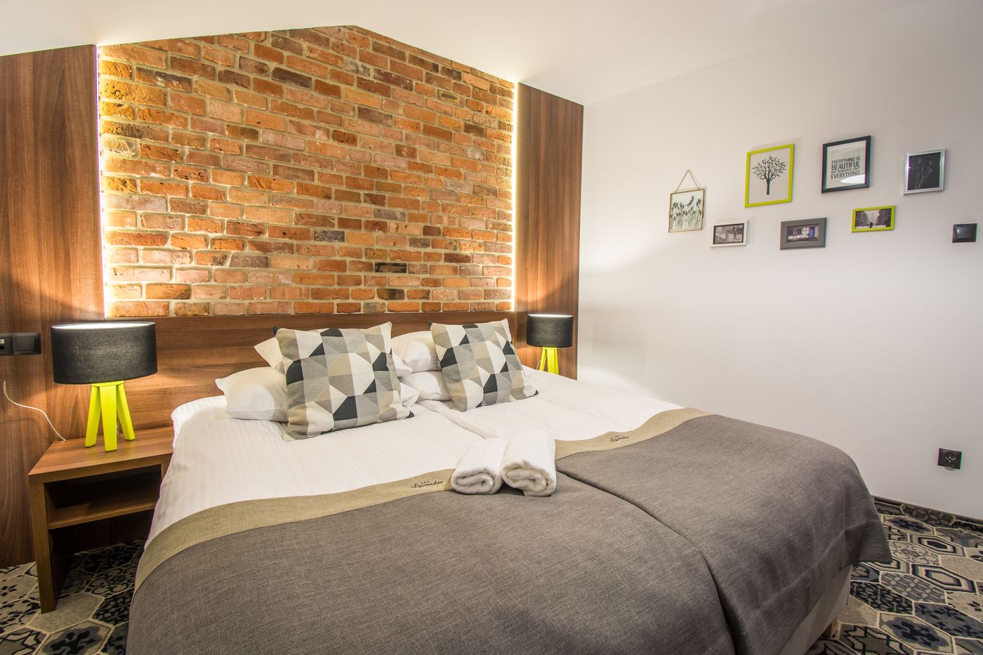 Hotel-Lavender-Room-25