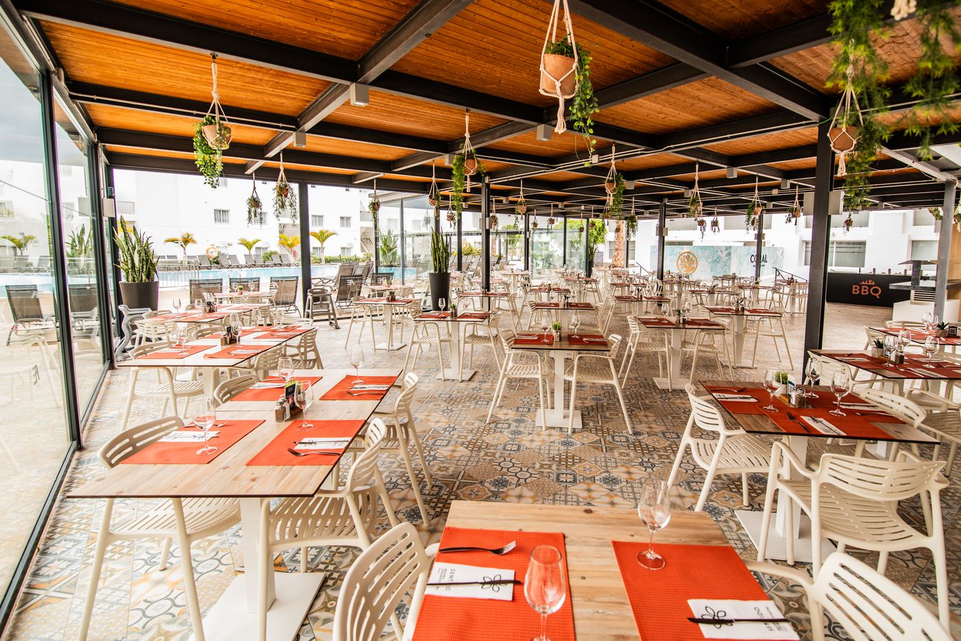 Aequora-Lazarote-Suites-Bar-23