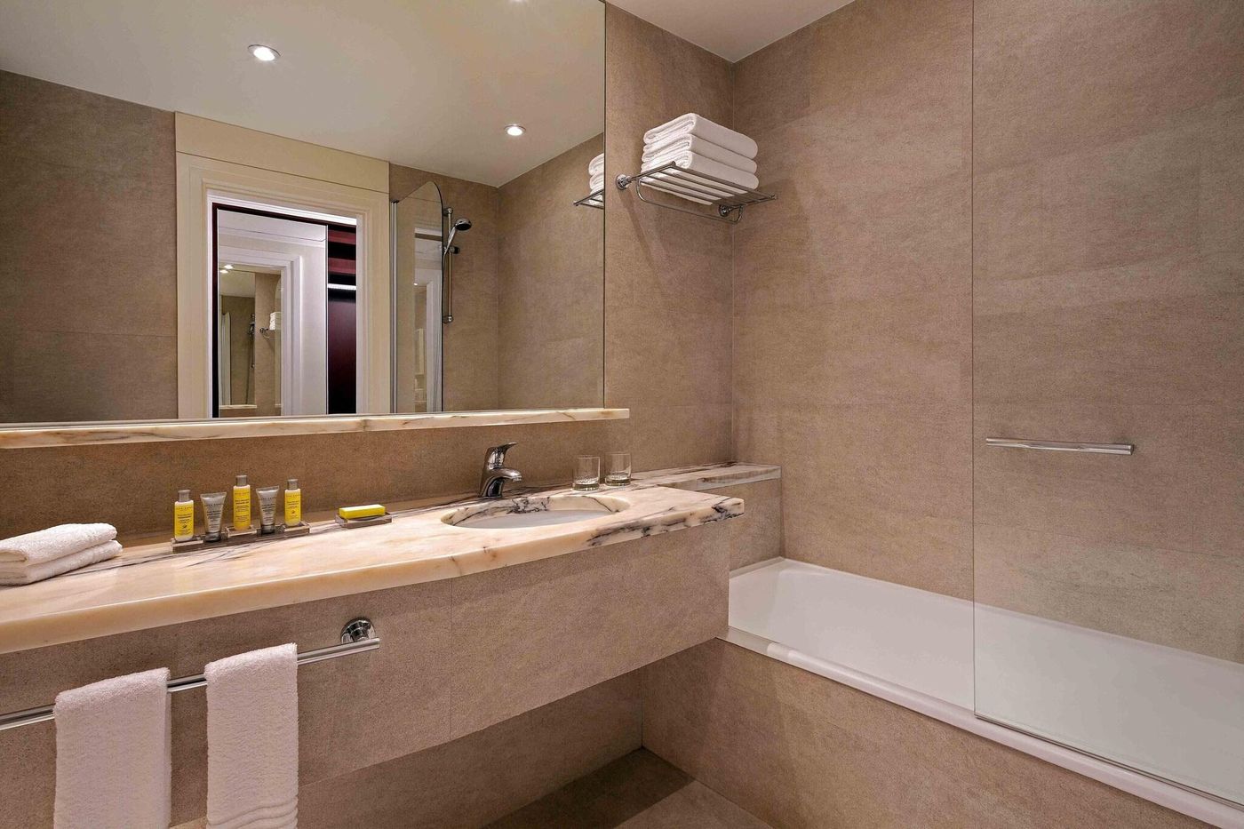 Marriott-Hotel-Lisbon-Room-44